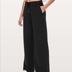 Never Worn!! lululemon wide stretchy pants